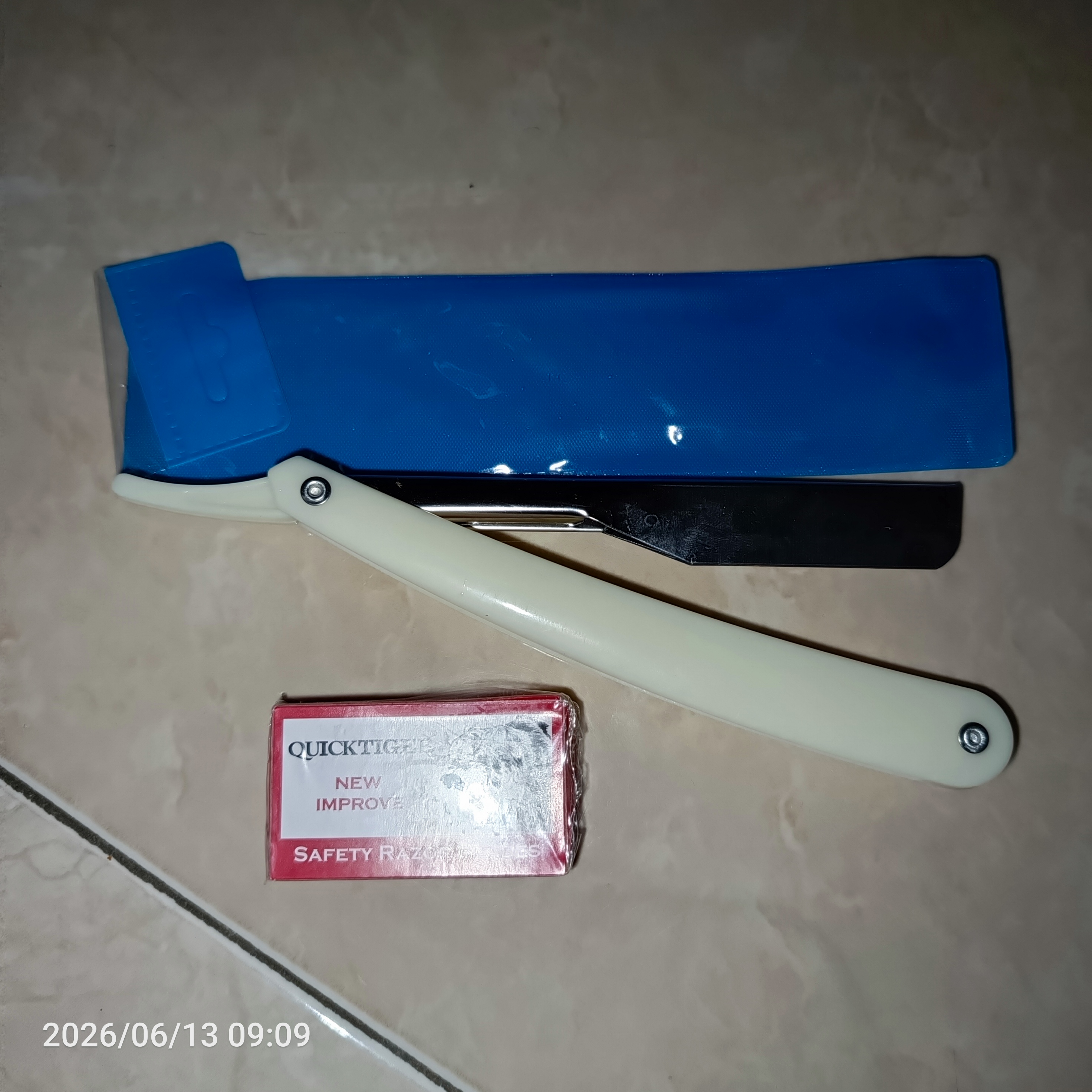 Pisau Cukur Lipat