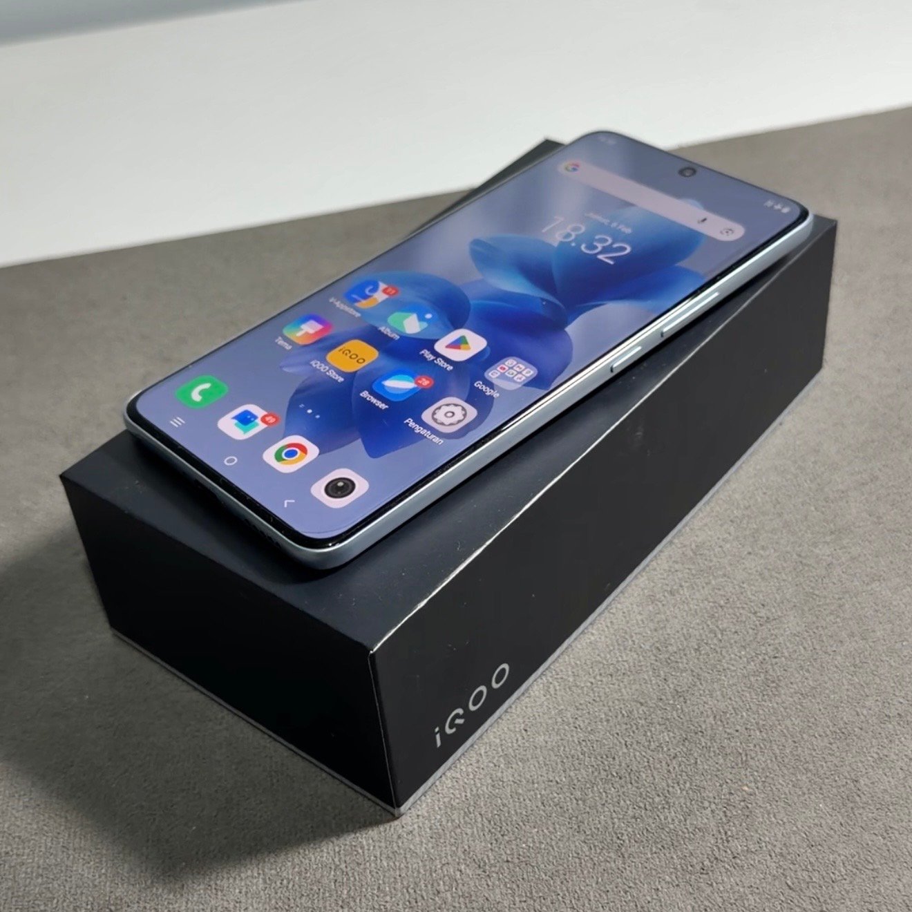 iQOO Z10 8/256 GB Bekas 100% Ori